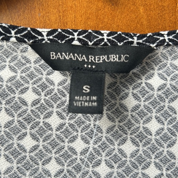 Banana Republic Factory Blouse - Picture 2 of 7